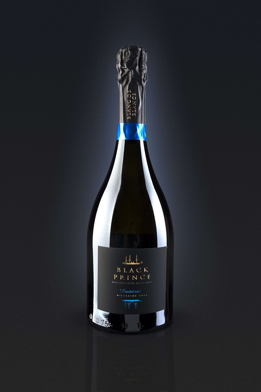 Премиальное игристое вино Black Prince Blanc de Blancs - Винодельческое ...